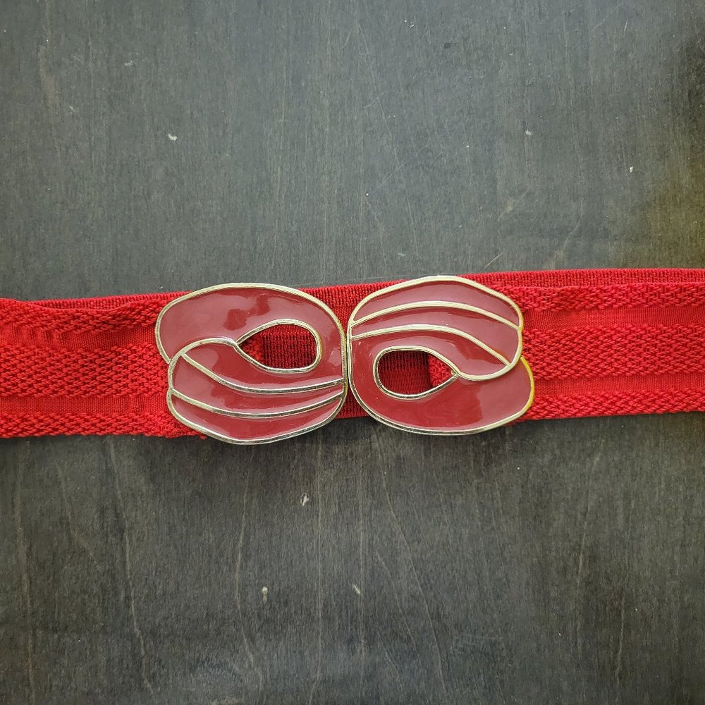 Rare: Vintage styled stretch belt, red